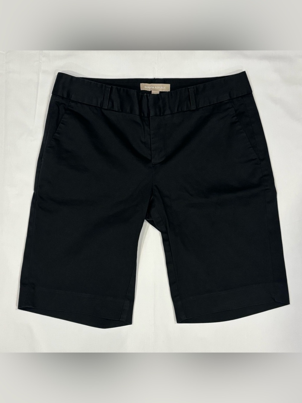 Banana Republic Womens Black Bermuda Chino Shorts Low Rise Size 0 Preppy Y2K
